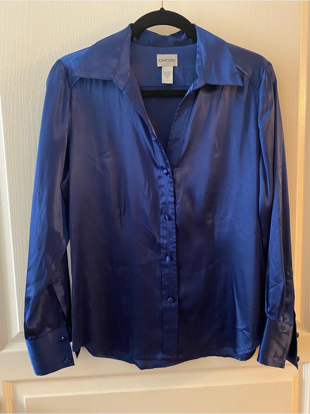 CHICO’S Satin Button Down Collared Blouse in Royal Blue - M